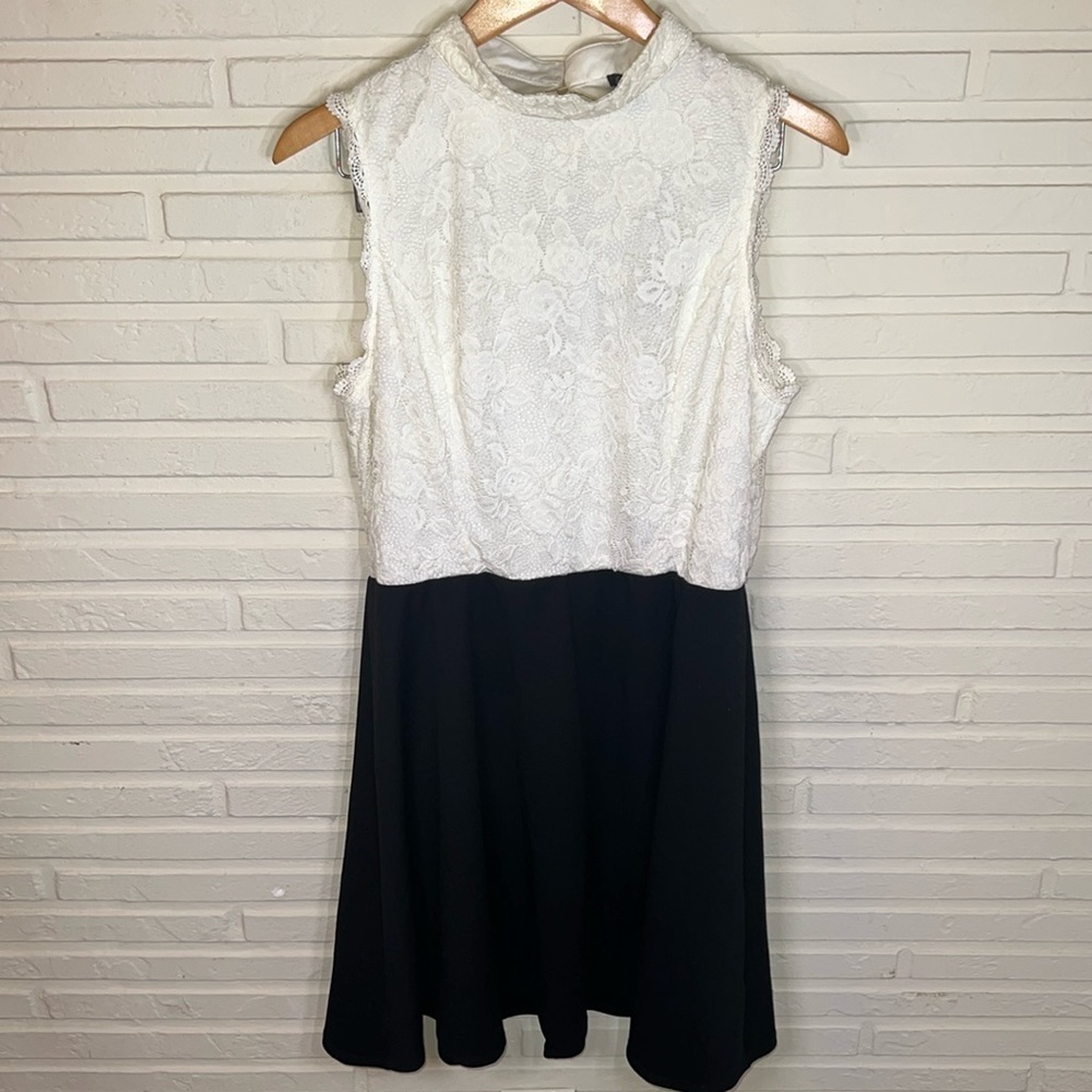 Lily Rose Ivory and Black Lace Open Back Fit & Flare Dress, women’s Size XXL